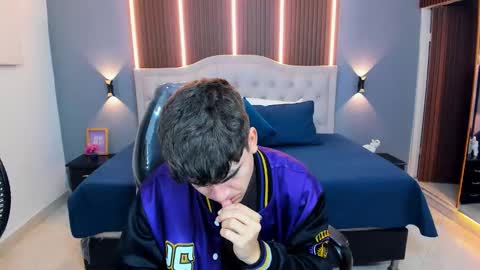 Snapshot of tommy18__ chatting on February 2026 03:26:01 AM Tommy online show from February 2026 03:26:01 AM