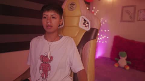 Blue  online show from February 2025 12:14:01 AM