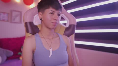 Blue  online show from February 2025 06:37:01 PM