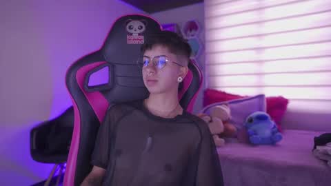 Blue  online show from March 2025 02:18:01 PM