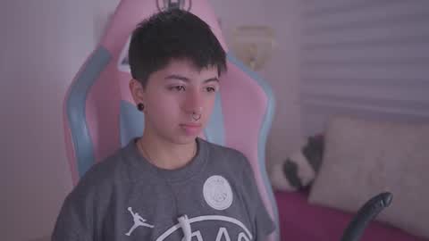 Blue  online show from November 2025 12:38:01 PM