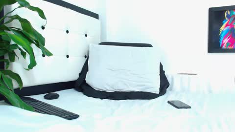 tommy online show from February 2025 08:56:01 PM