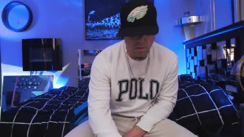 Snapshot of tommy_knuckles chatting on December 2024 11:31:02 PM Tommy online show from December 2024 11:31:02 PM