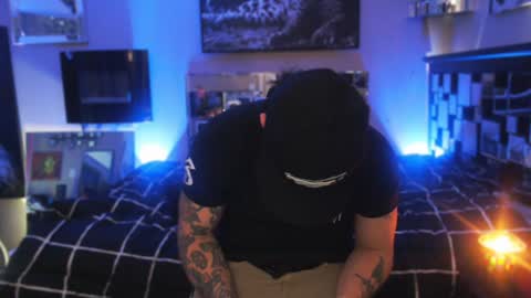 Snapshot of tommy_knuckles chatting on January 2025 08:32:02 AM Tommy online show from January 2025 08:32:02 AM