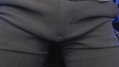 Snapshot of tommy_knuckles chatting on January 2025 01:25:02 PM Tommy online show from January 2025 01:25:02 PM