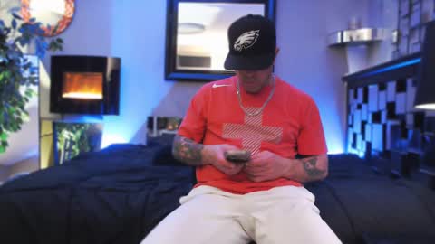 Snapshot of tommy_knuckles chatting on February 2025 06:26:02 AM Tommy online show from February 2025 06:26:02 AM