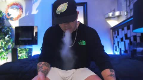 Snapshot of tommy_knuckles chatting on February 2025 08:31:02 AM Tommy online show from February 2025 08:31:02 AM