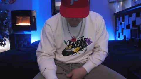 Snapshot of tommy_knuckles chatting on March 2025 10:56:01 PM Tommy online show from March 2025 10:56:01 PM