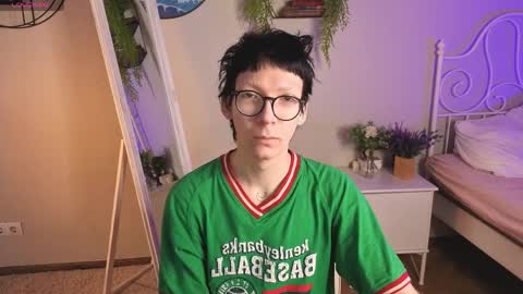 Snapshot of tommy_stars chatting on April 2026 05:16:01 AM tommy_stars online show from April 2026 05:16:01 AM