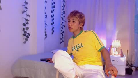 Tommy Foxboy online show from January 2025 11:02:02 PM