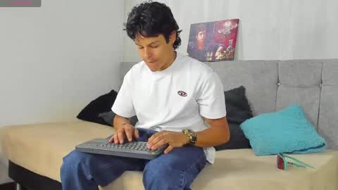 Snapshot of tommyhot7 chatting on June 2026 09:02:03 PM tommyhot7 online show from June 2026 09:02:03 PM