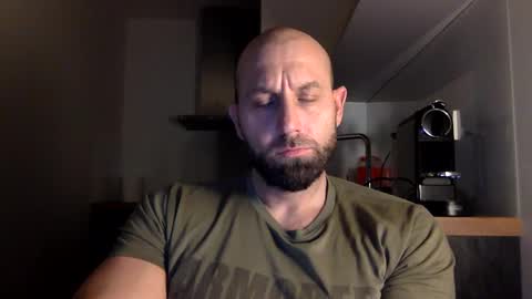 Snapshot of tommyx01 chatting on January 2025 09:03:01 PM Thomas Fit online show from January 2025 09:03:01 PM