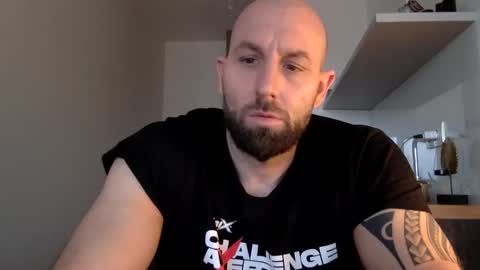 Snapshot of tommyx01 chatting on January 2025 08:18:02 AM Thomas Fit online show from January 2025 08:18:02 AM