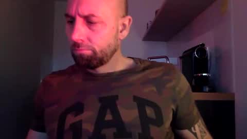 Snapshot of tommyx01 chatting on January 2025 07:43:02 AM Thomas Fit online show from January 2025 07:43:02 AM