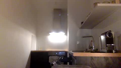 Snapshot of tommyx01 chatting on January 2025 08:31:02 PM Thomas Fit online show from January 2025 08:31:02 PM