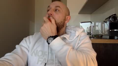 Snapshot of tommyx01 chatting on February 2025 10:54:02 AM Thomas Fit online show from February 2025 10:54:02 AM