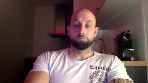 Snapshot of tommyx01 chatting on February 2025 08:45:01 PM Thomas Fit online show from February 2025 08:45:01 PM