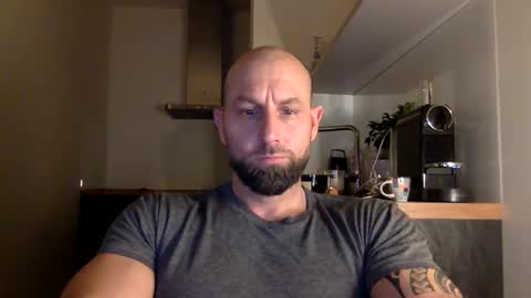 Snapshot of tommyx01 chatting on February 2025 08:14:02 PM Thomas Fit online show from February 2025 08:14:02 PM