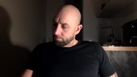 Snapshot of tommyx01 chatting on March 2025 09:37:01 PM Thomas Fit online show from March 2025 09:37:01 PM