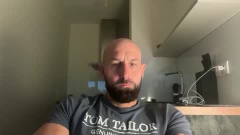 Snapshot of tommyx01 chatting on September 2025 05:45:02 PM Thomas Fit online show from September 2025 05:45:02 PM