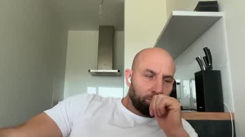 Snapshot of tommyx01 chatting on September 2025 09:22:02 AM Thomas Fit online show from September 2025 09:22:02 AM