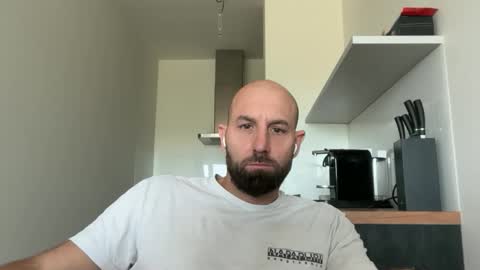 Snapshot of tommyx01 chatting on September 2025 07:12:01 AM Thomas Fit online show from September 2025 07:12:01 AM