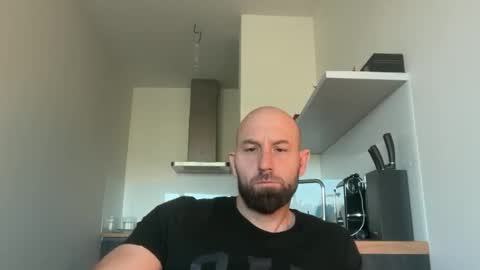 Snapshot of tommyx01 chatting on September 2025 06:07:02 AM Thomas Fit online show from September 2025 06:07:02 AM