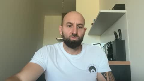 Snapshot of tommyx01 chatting on September 2025 09:58:02 AM Thomas Fit online show from September 2025 09:58:02 AM