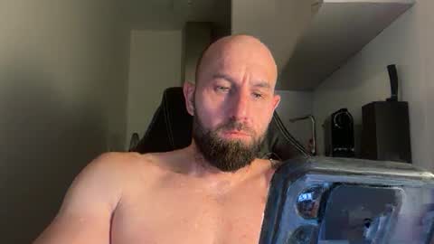 Snapshot of tommyx01 chatting on October 2025 05:53:02 PM Thomas Fit online show from October 2025 05:53:02 PM