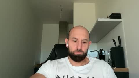 Snapshot of tommyx01 chatting on October 2025 04:05:02 PM Thomas Fit online show from October 2025 04:05:02 PM