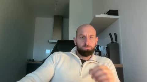 Snapshot of tommyx01 chatting on October 2025 07:28:01 AM Thomas Fit online show from October 2025 07:28:01 AM