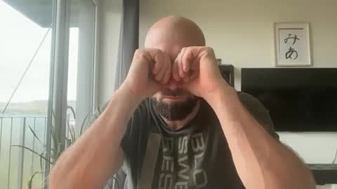 Snapshot of tommyx01 chatting on October 2025 09:19:01 AM Thomas Fit online show from October 2025 09:19:01 AM