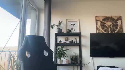 Snapshot of tommyx01 chatting on November 2025 08:58:02 AM Thomas Fit online show from November 2025 08:58:02 AM