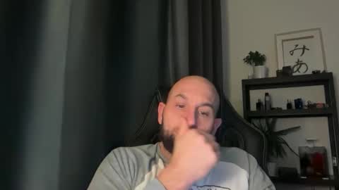 Snapshot of tommyx01 chatting on November 2025 10:53:02 PM Thomas Fit online show from November 2025 10:53:02 PM