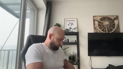 Snapshot of tommyx01 chatting on November 2025 08:25:01 AM Thomas Fit online show from November 2025 08:25:01 AM