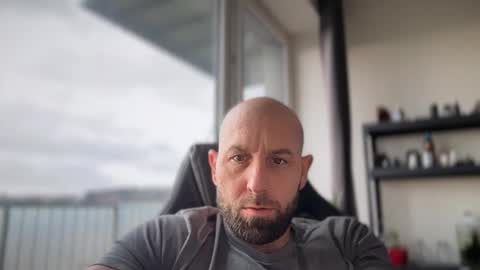 Thomas Fit online show from March 2026 04:18:02 PM