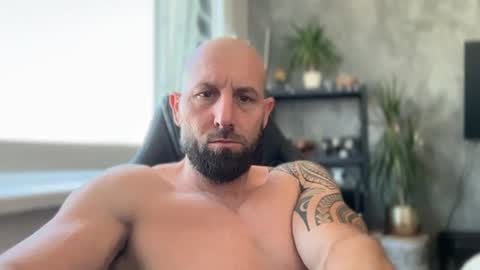 Snapshot of tommyx01 chatting on June 2026 07:13:02 AM Thomas Fit online show from June 2026 07:13:02 AM