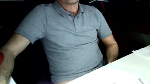 Snapshot of tomtom02029 chatting on January 2025 02:35:01 PM Tom online show from January 2025 02:35:01 PM