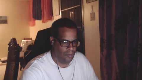 Antonio online show from October 2025 02:12:02 AM