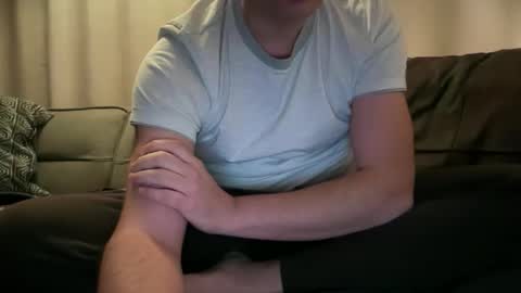 Snapshot of tonisun chatting on November 2025 06:07:02 PM tonisun online show from November 2025 06:07:02 PM