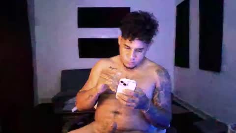 Snapshot of tony19c chatting on January 2025 12:03:01 AM toni online show from January 2025 12:03:01 AM