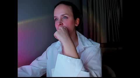 Snapshot of tony_and_alice chatting on April 2026 07:32:01 PM Tony and Alice online show from April 2026 07:32:01 PM