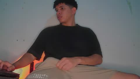 Snapshot of tony_marz chatting on July 2026 05:33:01 AM tony_marz online show from July 2026 05:33:01 AM