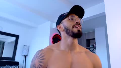 tony muscle1 online show from September 2025 09:29:02 PM