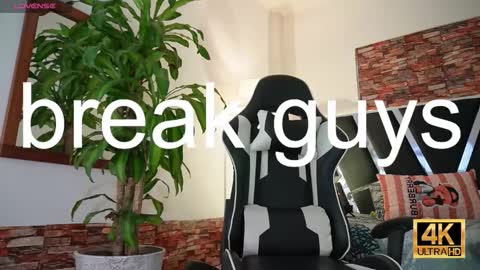 Snapshot of tony_newmen chatting on December 2024 02:46:01 AM tony online show from December 2024 02:46:01 AM