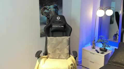 tony_petrov online show from September 2025 07:43:01 AM