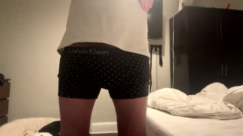 Snapshot of tonytonytony3001 chatting on March 2025 03:17:01 AM tonytonytony3001 online show from March 2025 03:17:01 AM