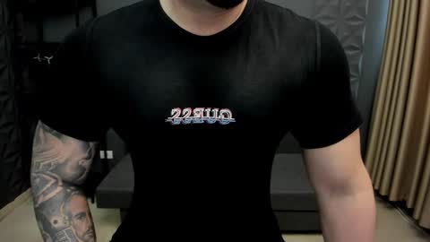 Snapshot of tonywilcoxx chatting on January 2025 09:40:02 AM TonyWilcox online show from January 2025 09:40:02 AM