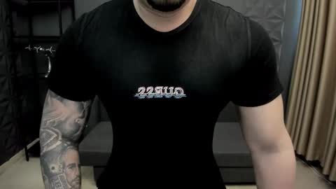 Snapshot of tonywilcoxx chatting on January 2025 06:56:02 AM TonyWilcox online show from January 2025 06:56:02 AM