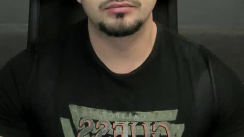 Snapshot of tonywilcoxx chatting on January 2025 05:52:01 AM TonyWilcox online show from January 2025 05:52:01 AM